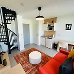 We Live In R - Duplex 501